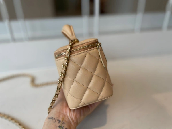 Popular CHANEL VANITY CASE 1267 - Image 6