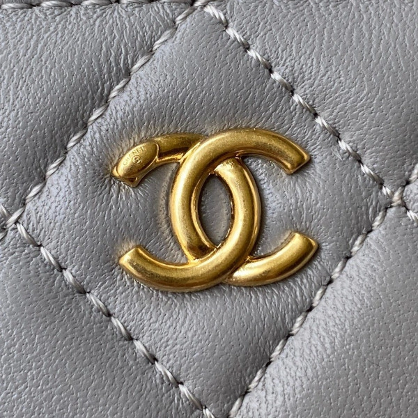 SmartChoice CHANEL CHANELUTCH WITH CHAIN 1266 - Image 4