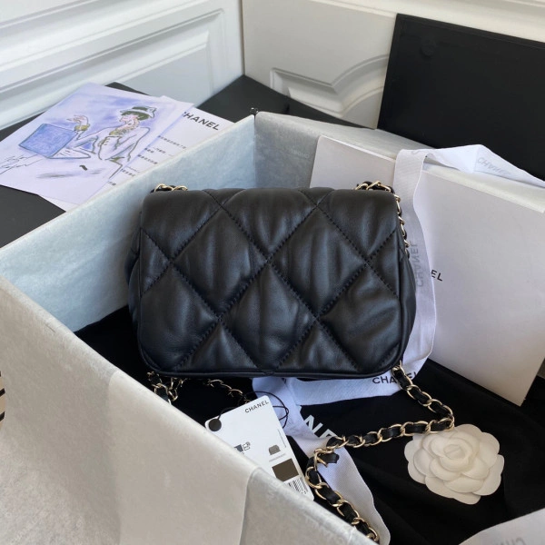 Affordable CHANEL FLAP BAG 664 - Image 3