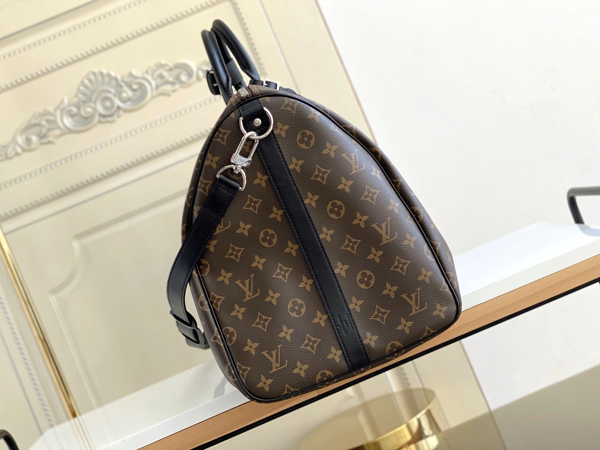 Affordable 3937 Louis Vuitton Travel Bags - Image 3