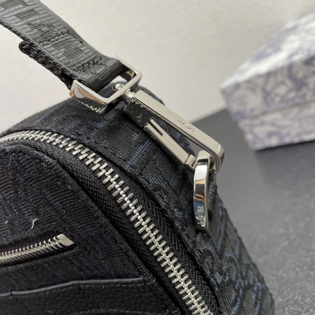 AllSeason 6002 Christian Dior AAA Man Messenger Bags - Image 6