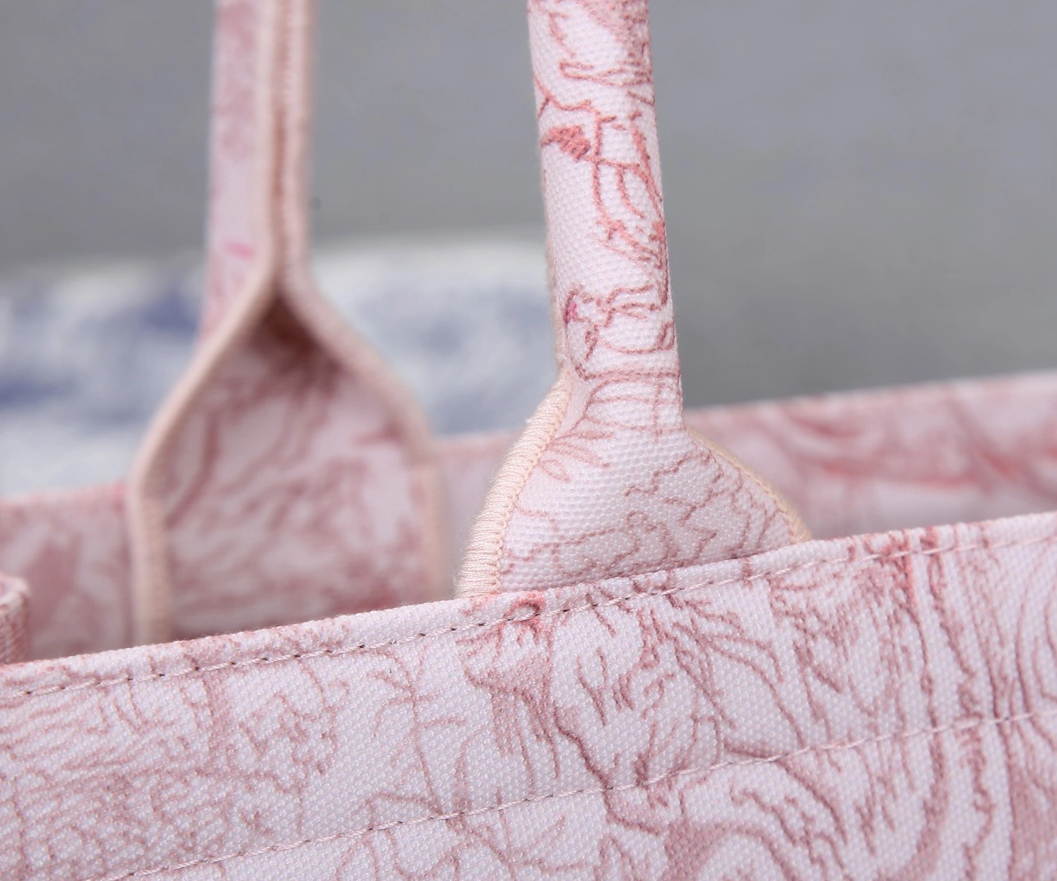 AllSeason 8163 Christian Dior AAA Quality Tote-Handbags For Women - Image 5