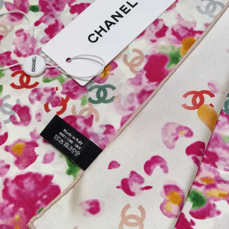 Bold 3024 Chanel Silk Squares - Image 4