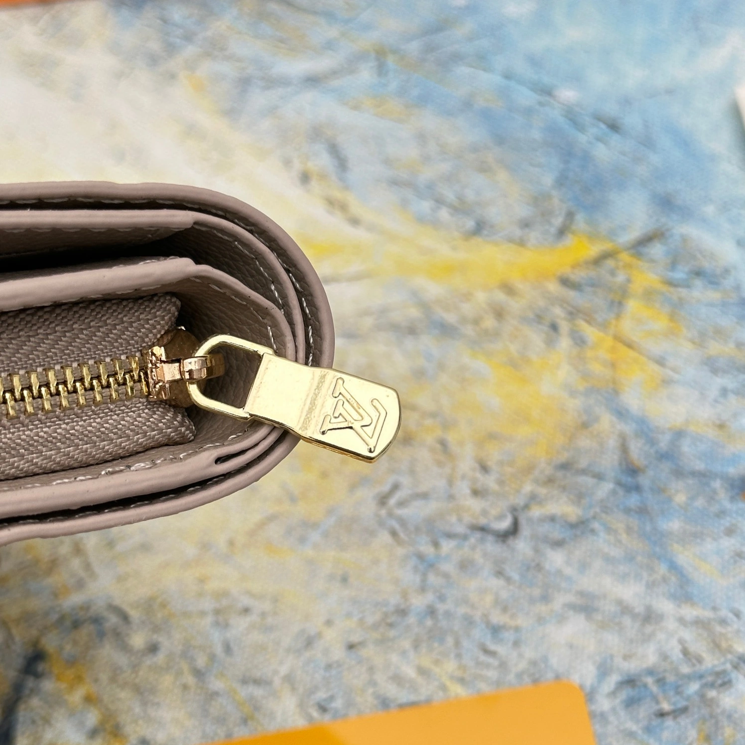 Bold 3538 Louis Vuitton LV Wallets For Women - Image 4