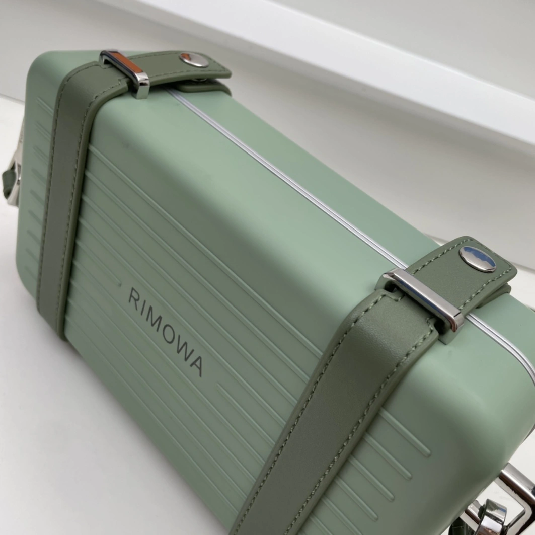 Breathable 6043 Christian Dior AAA Quality Messenger Bags For Women - Image 6