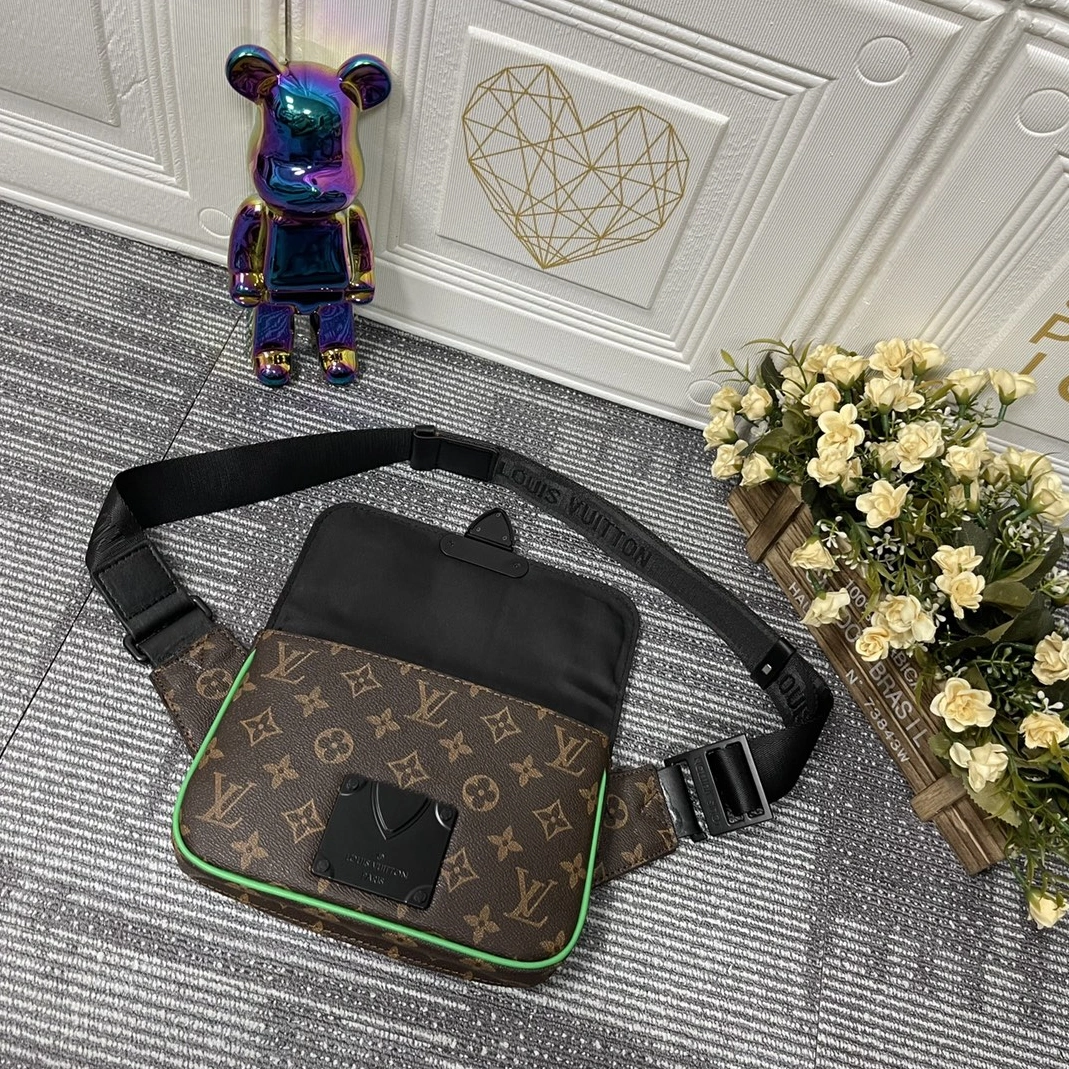 Breathable 6580 Louis Vuitton LV AAA Quality Belt Bags - Image 4