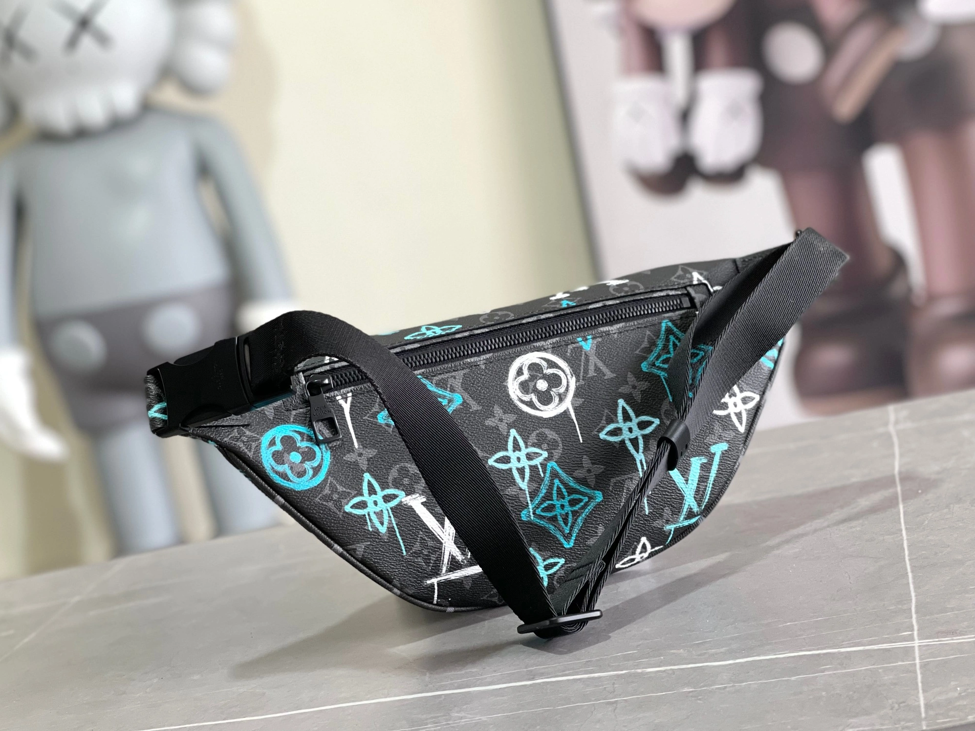 Breathable 7603 Louis Vuitton LV AAA Quality Belt Bags - Image 3