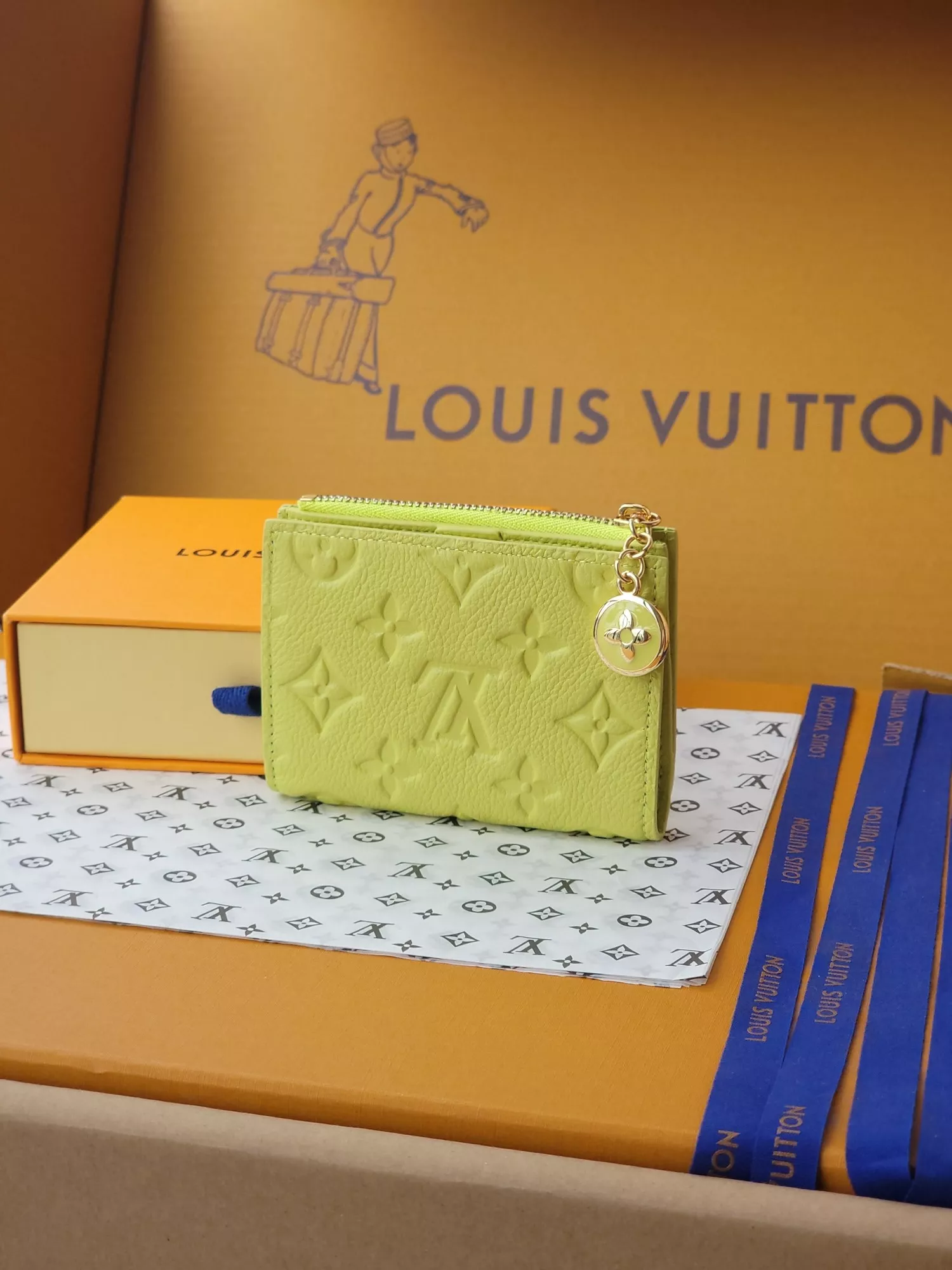 Bright 9182 Louis Vuitton AAA Quality Card Case