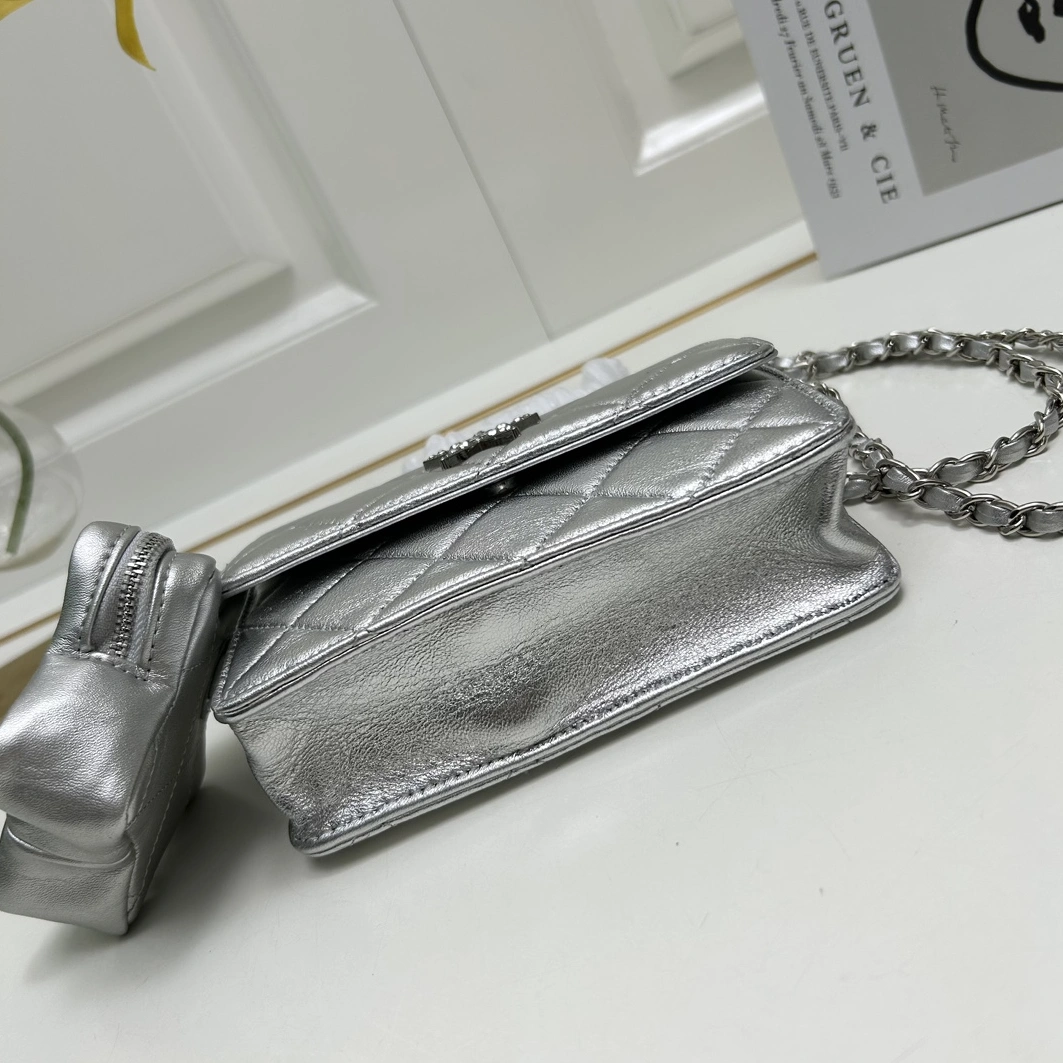 Chanel AAA Quality Messenger Bags For Women Comfortable 3557 - Image 6