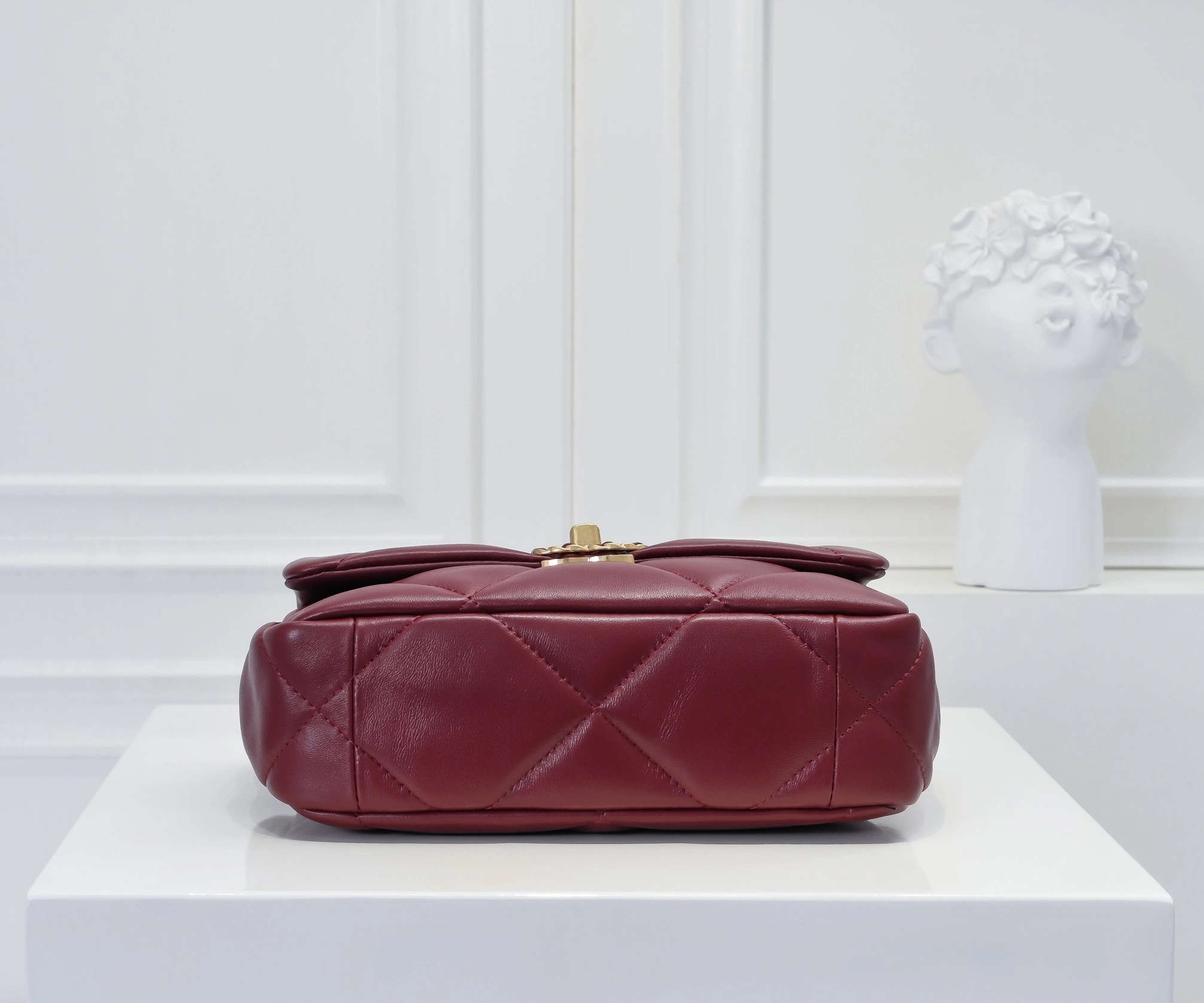 Chanel AAA Quality Messenger Bags For Women Popular 5174 - Image 3