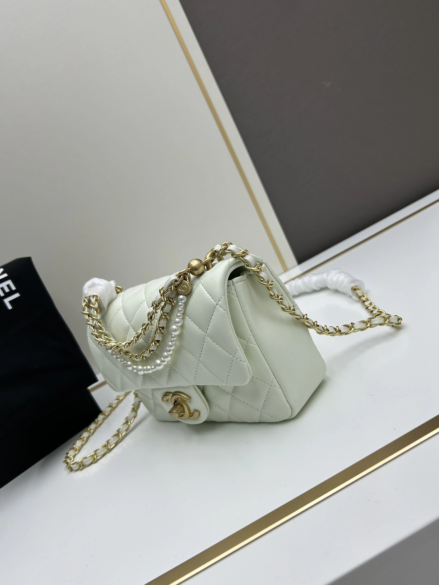 Chanel AAA Quality Messenger Bags For Women Trendy 6594