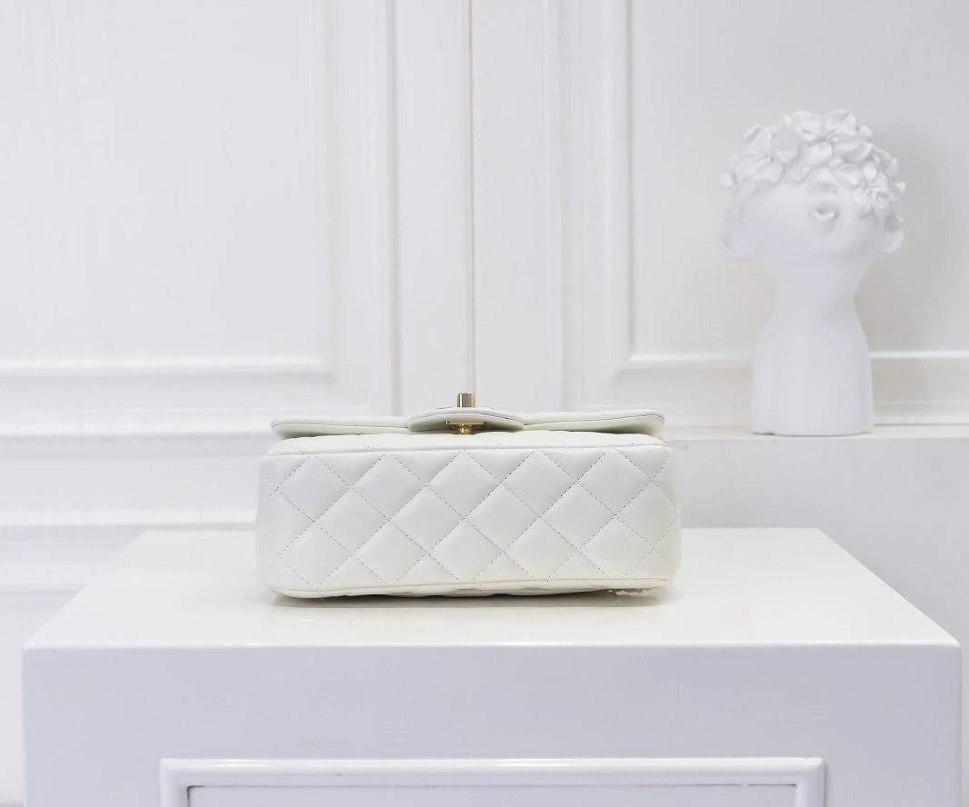 Chanel AAA Quality Messenger Bags Stylish 1015 - Image 4