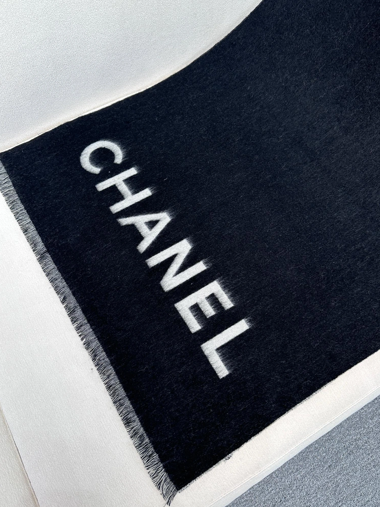 Chanel Scarves Practical 925 - Image 5
