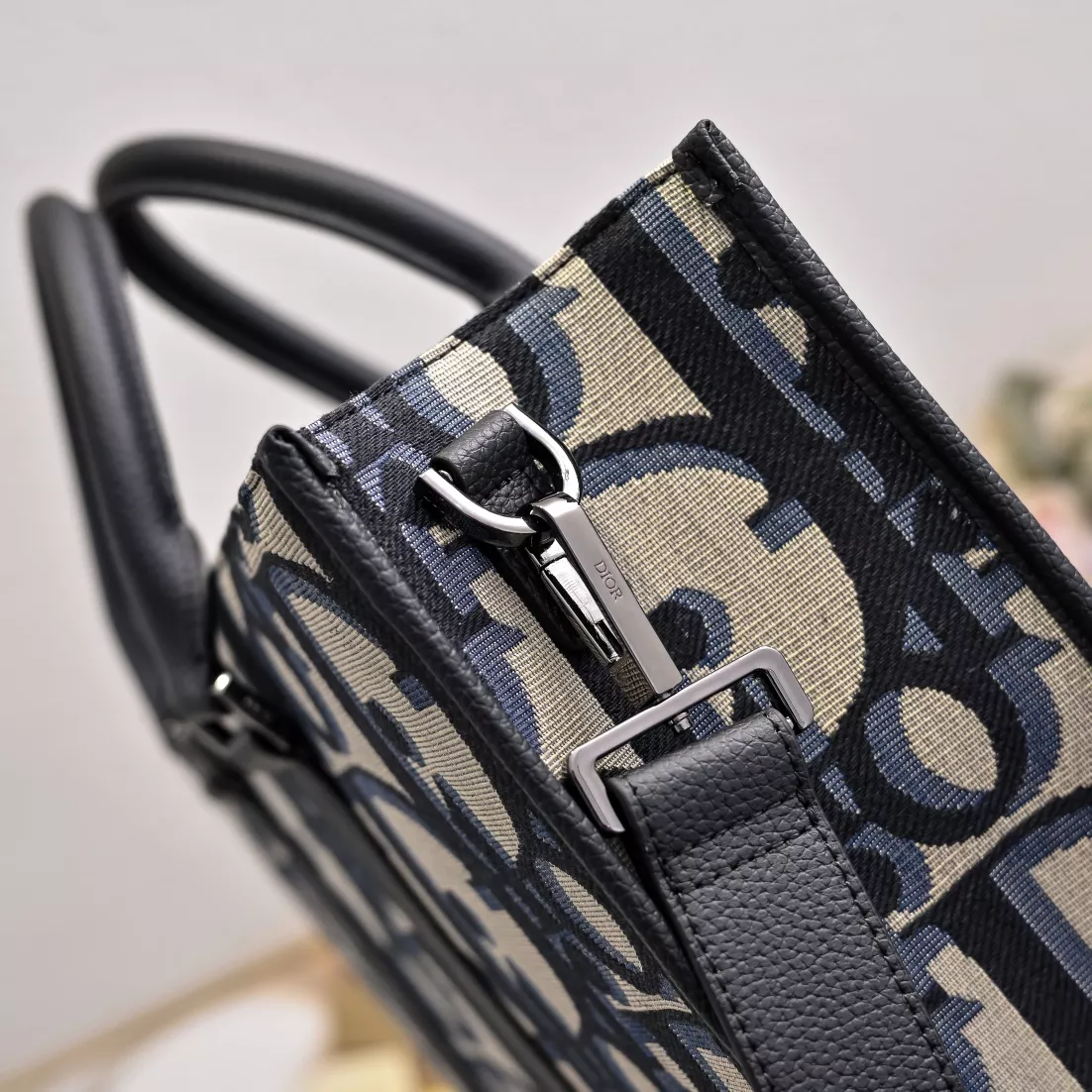 Christian Dior AAA Man Handbags Fashionable 4865 - Image 6