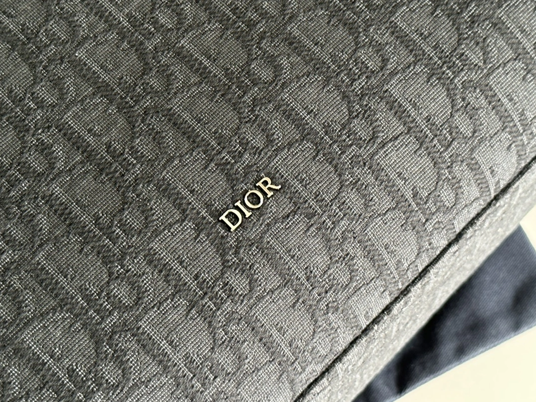 Christian Dior AAA Man Handbags GoAnywhere 2833 - Image 5