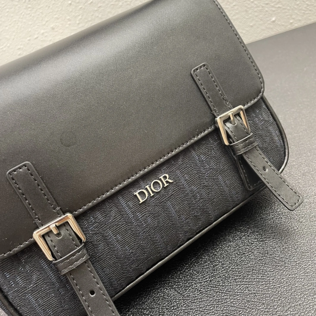 Christian Dior AAA Man Messenger Bags Cozy 3331 - Image 3