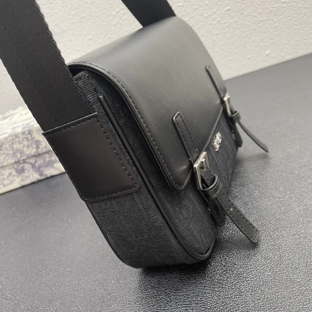 Christian Dior AAA Man Messenger Bags Cozy 3331 - Image 4