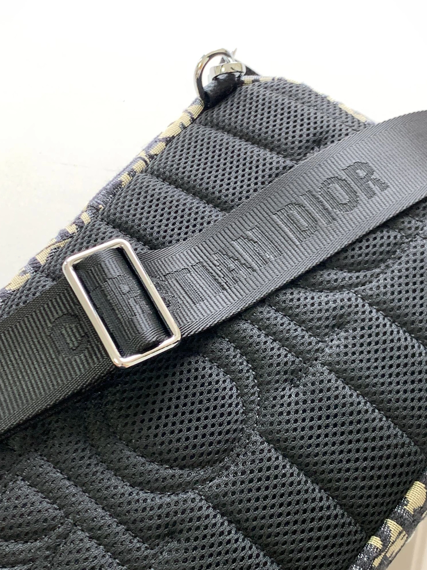 Christian Dior AAA Man Messenger Bags Stylish 8740 - Image 7