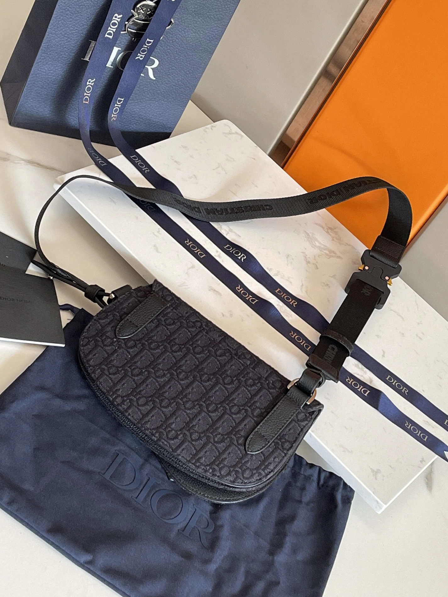 Christian Dior AAA Man Messenger Bags Unique 1498 - Image 3