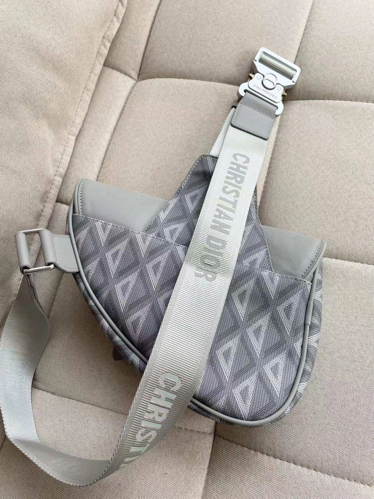 Christian Dior AAA Man Messenger Bags Versatile 2741 - Image 5