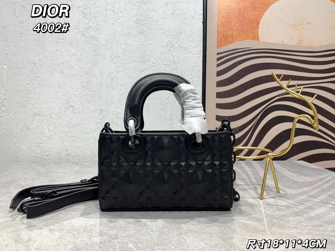 Christian Dior AAA Quality Handbags For Women DailyWear 7467