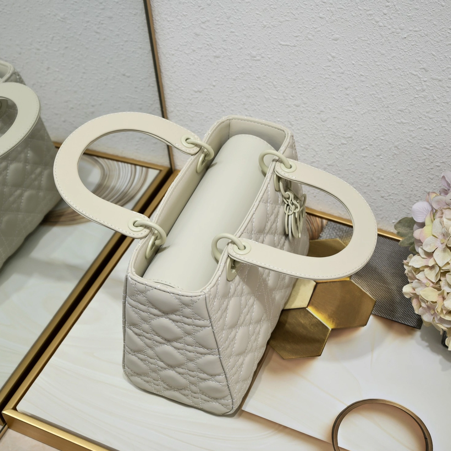 Christian Dior AAA Quality Handbags For Women Stylish 1150 - Image 4