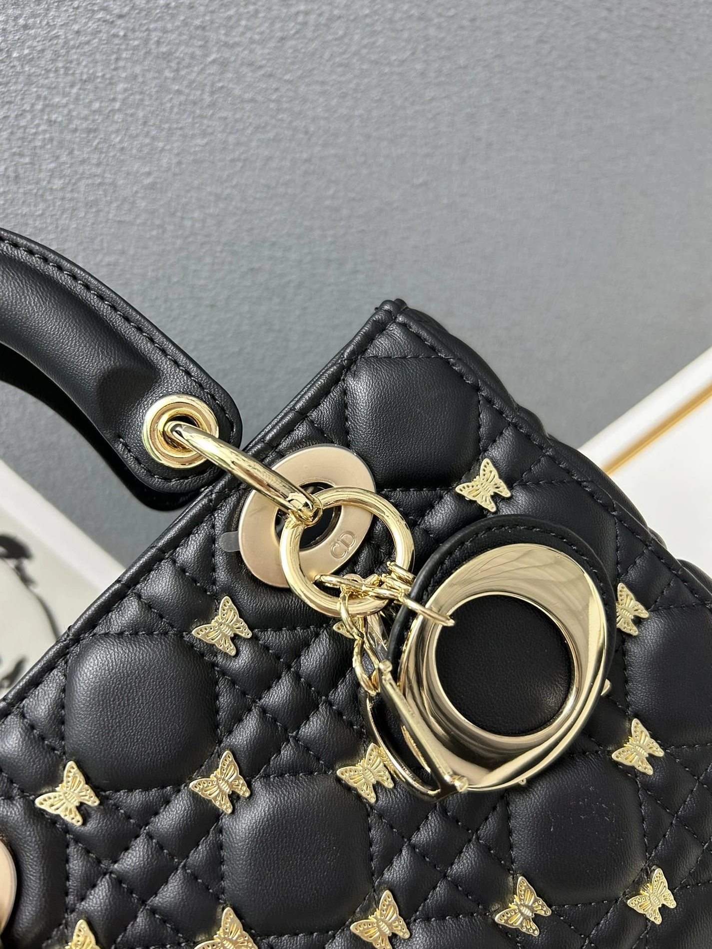 Christian Dior AAA Quality Handbags For Women Stylish 7074 - Image 4