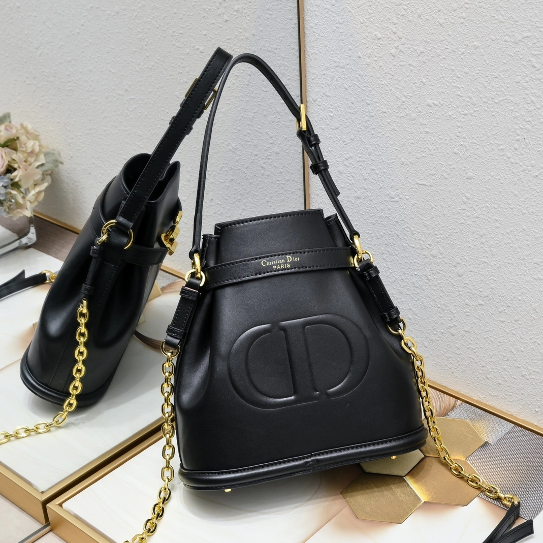 Christian Dior AAA Quality Messenger Bags For Women StreetReady 3906