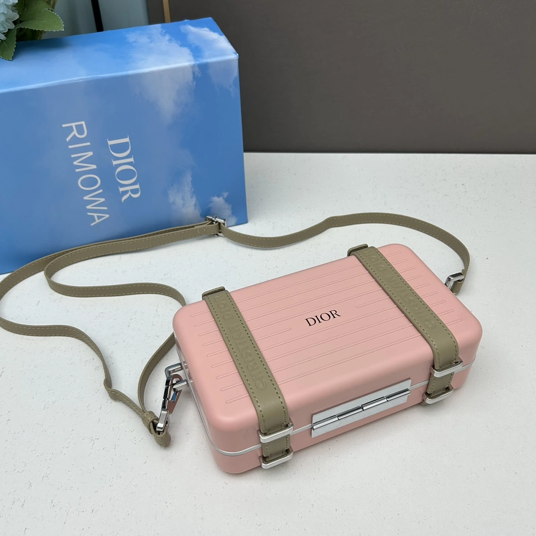 Christian Dior AAA Quality Messenger Bags For Women Trendsetting 7003 - Image 3