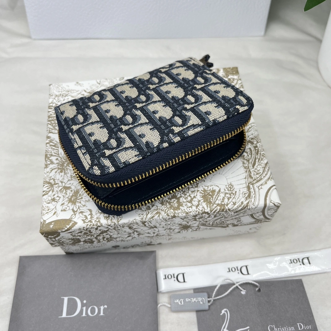 Christian Dior AAA Quality Wallets For Unisex Modern 5500