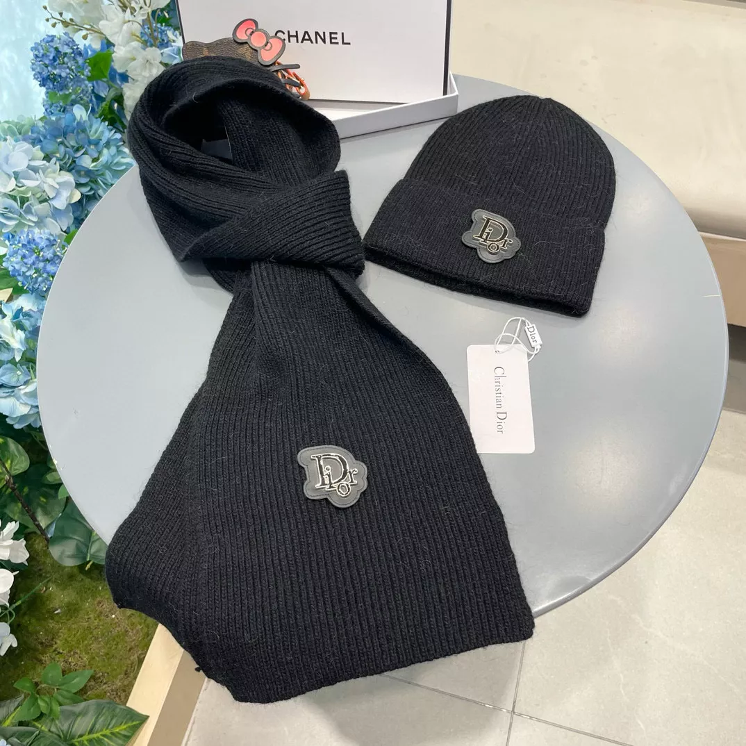 Christian Dior Hat and Scarf Set EasyMatch 6878