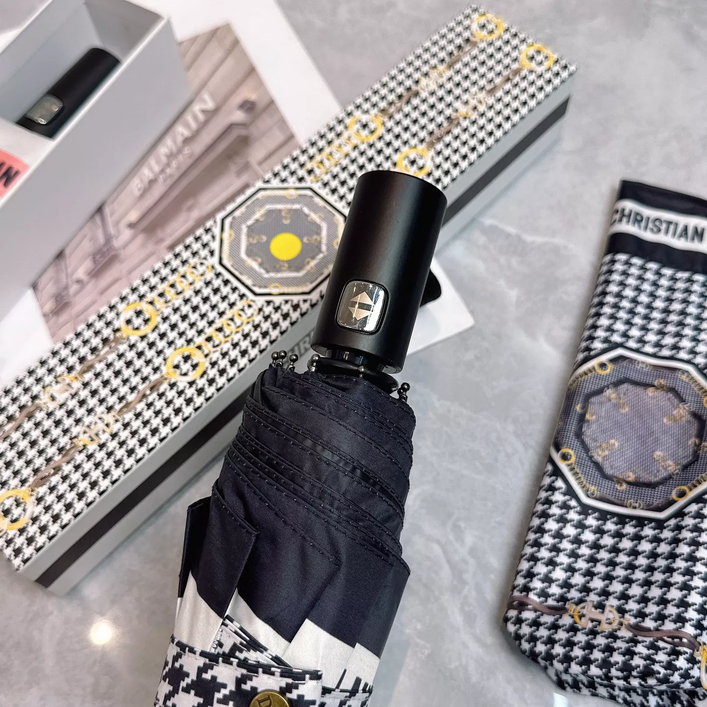 Christian Dior Umbrellas Unique 7434 - Image 3