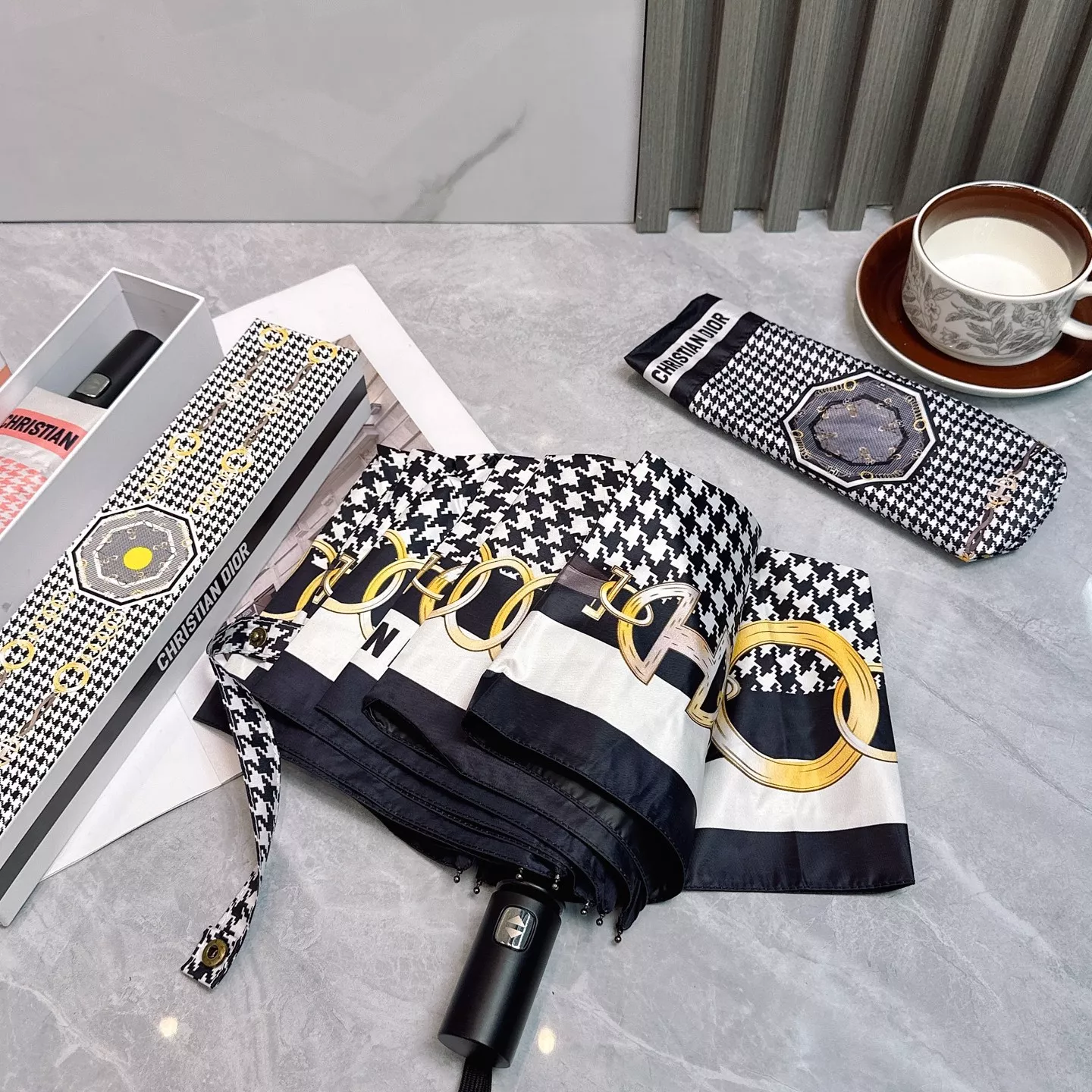 Christian Dior Umbrellas Unique 7434 - Image 4