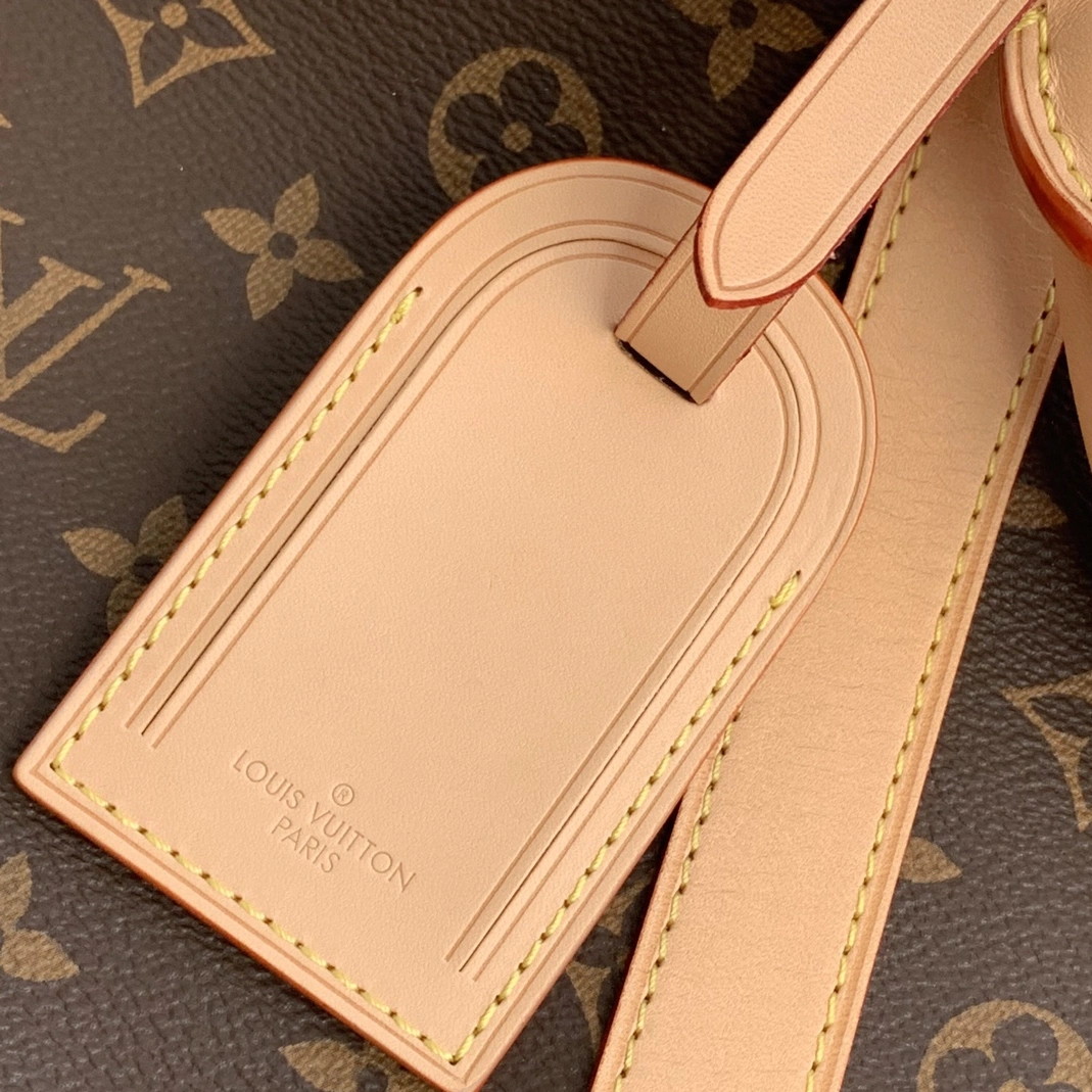 Classic 3550 Louis Vuitton Travel Bags - Image 5