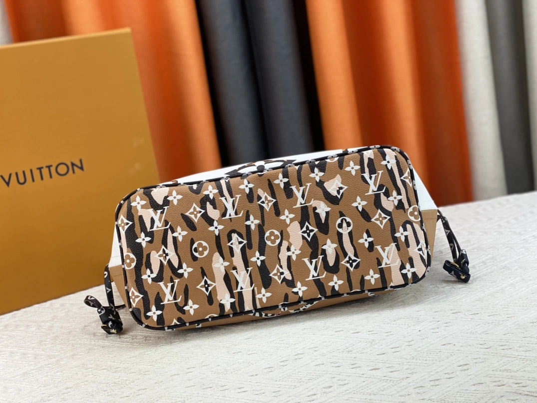 Classic 508 Louis Vuitton AAA Quality Shoulder Bags For Women - Image 5