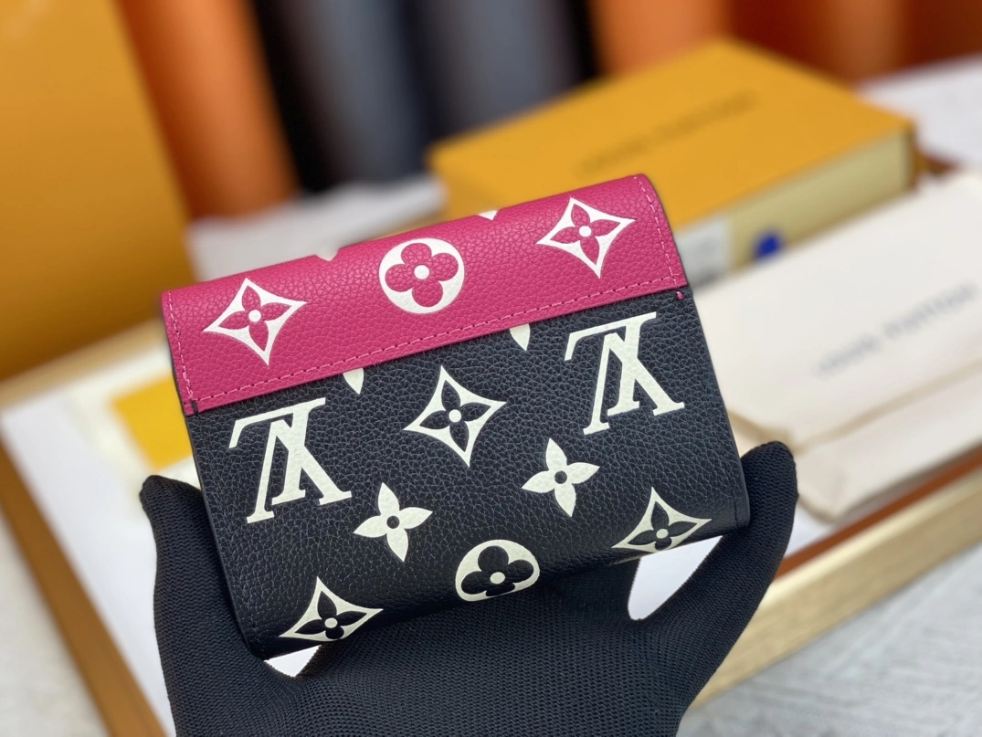 Classic 5507 Louis Vuitton AAA Quality Wallets For Women