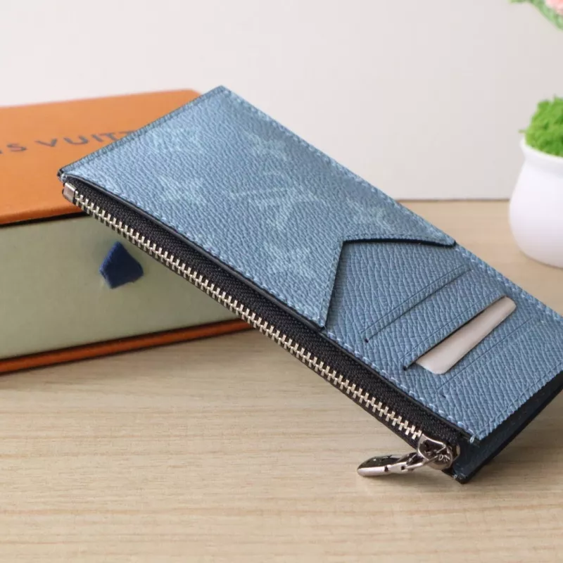 Comfortable 2627 Louis Vuitton AAA Quality Card Case - Image 3