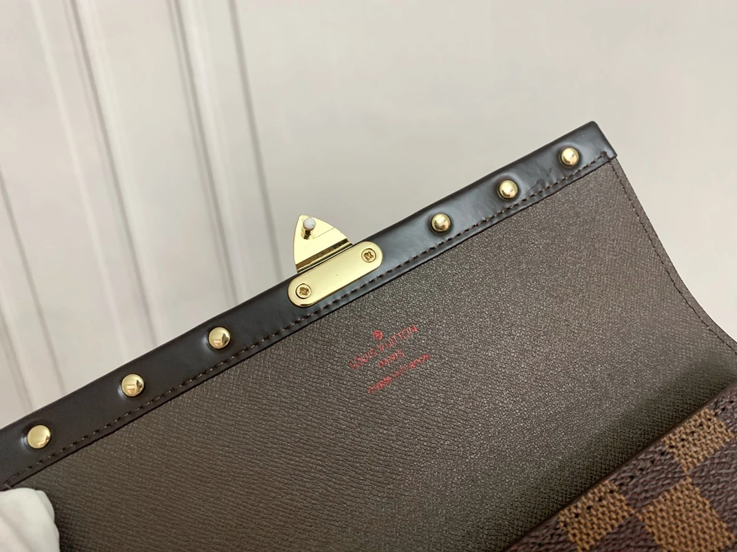 Comfortable 3058 Louis Vuitton LV Card Case For Women - Image 7