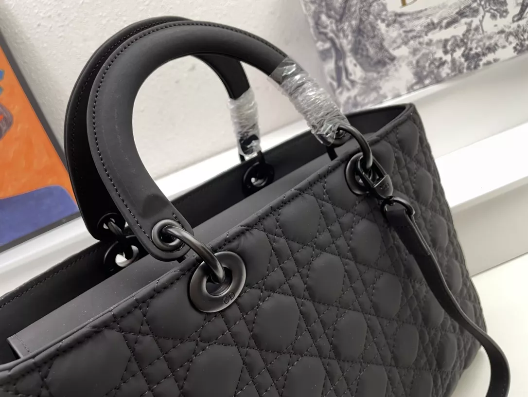 Comfortable 3178 Christian Dior AAA Quality Handbags For Women - Image 5