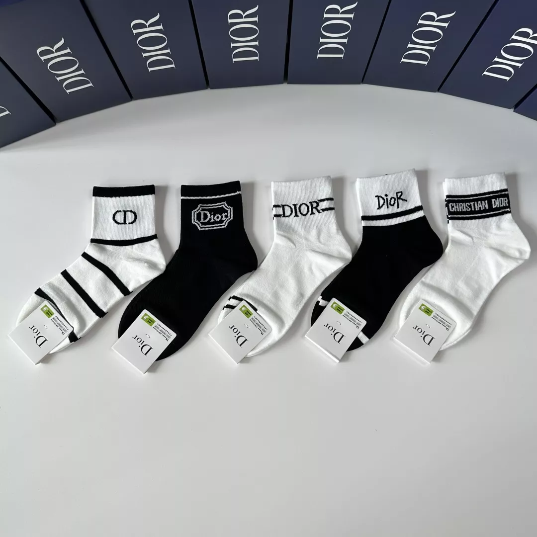 Comfortable 365 Christian Dior Socks
