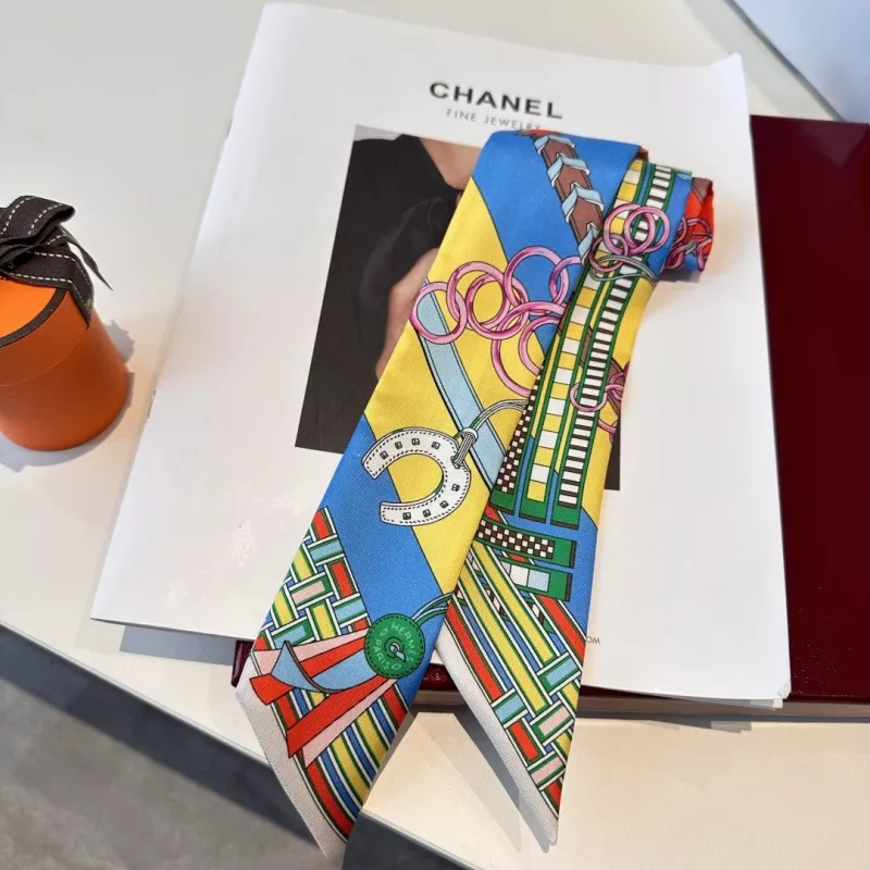 Comfortable 5635 Hermes Silk Scarf - Image 4