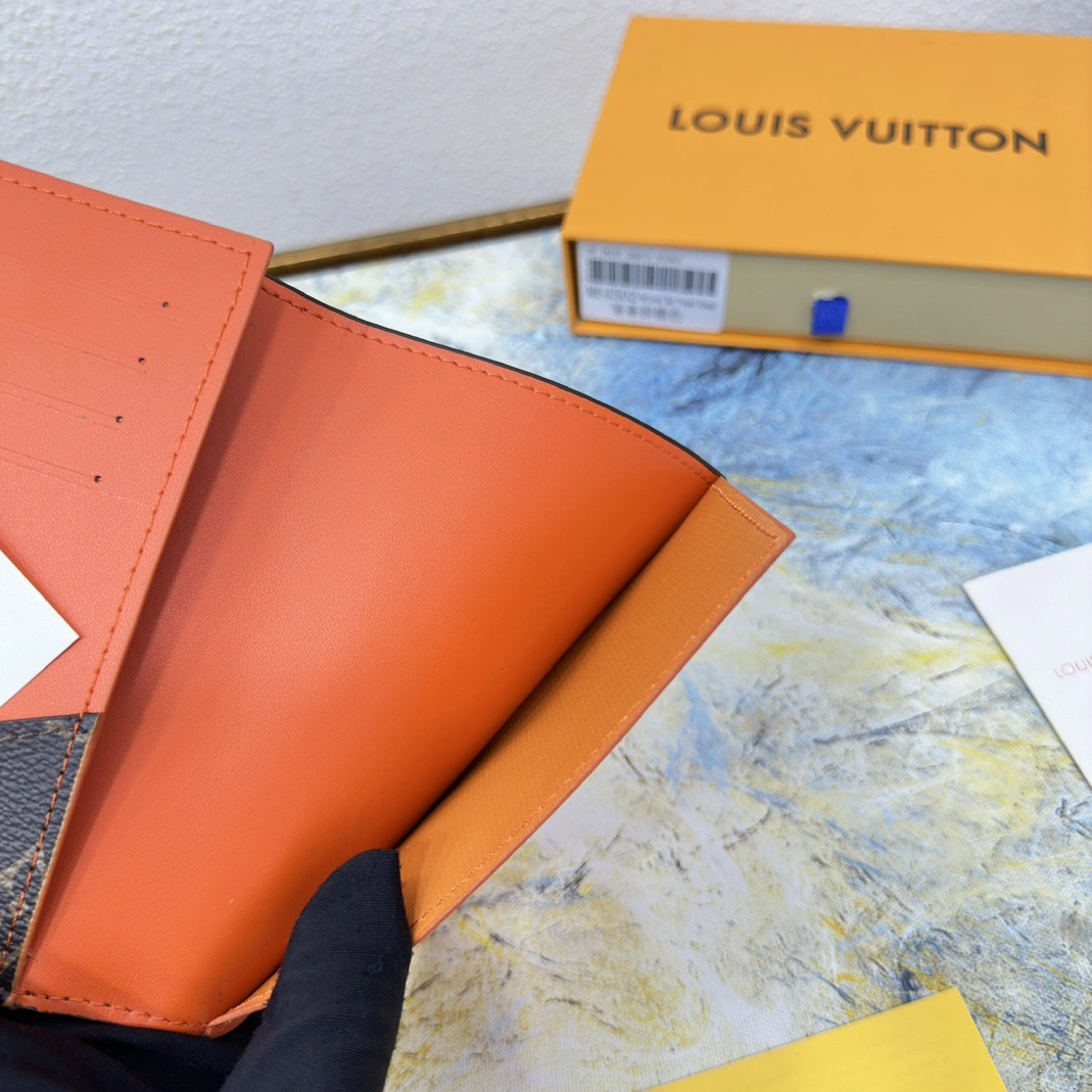 Compact 3222 Louis Vuitton LV Card Case For Unisex - Image 6