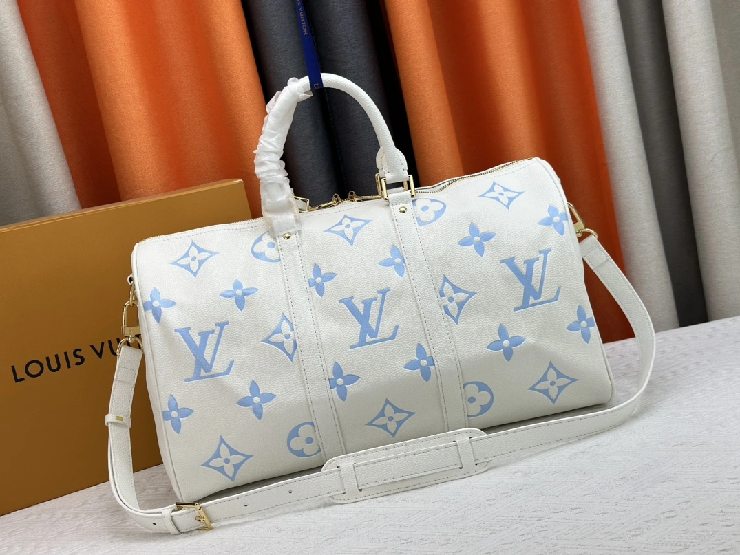 Cozy 2112 Louis Vuitton Travel Bags - Image 4