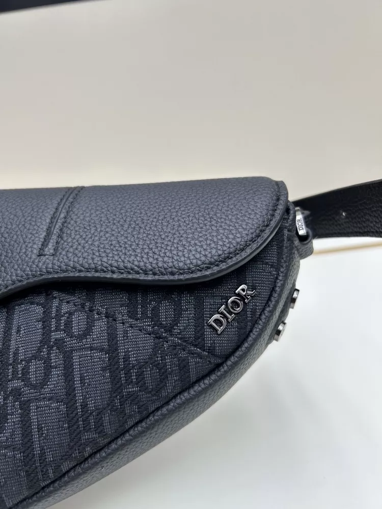 Cozy 5214 Christian Dior AAA Quality Messenger Bags For Unisex - Image 5