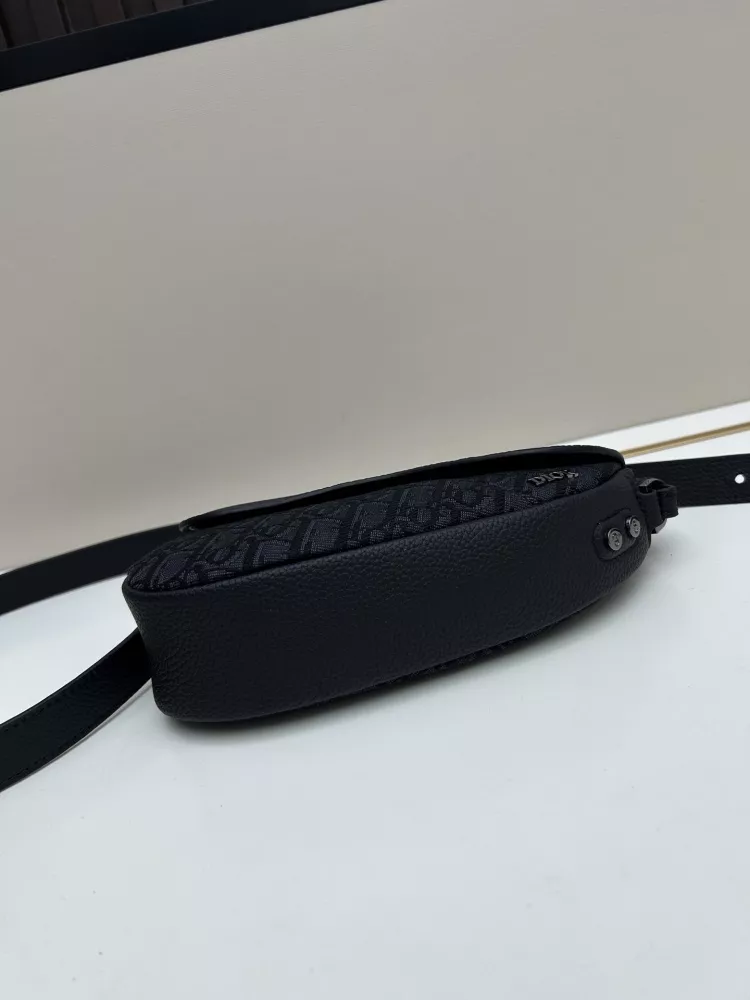 Cozy 5214 Christian Dior AAA Quality Messenger Bags For Unisex - Image 6