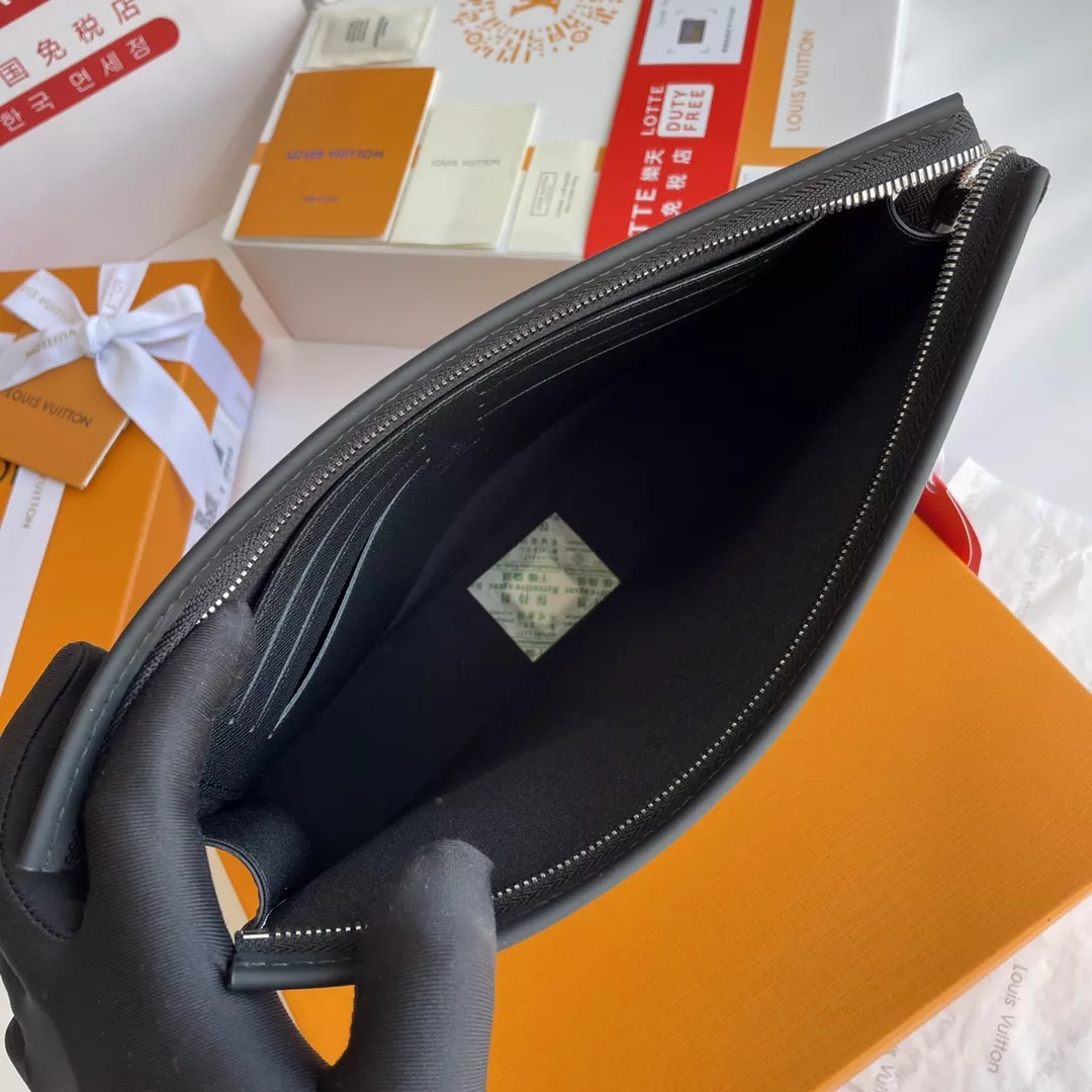 DailyWear 4011 Louis Vuitton AAA Quality Wallets - Image 8