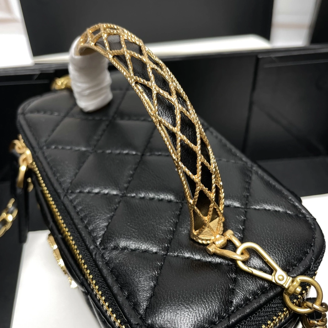 DailyWear 6107 Chanel AAA Quality Messenger Bags For Women - Image 3