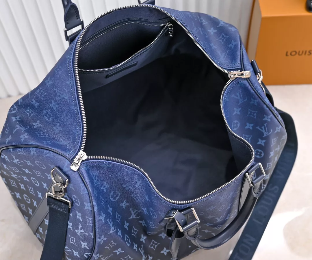 DailyWear 7173 Louis Vuitton Travel Bags - Image 8