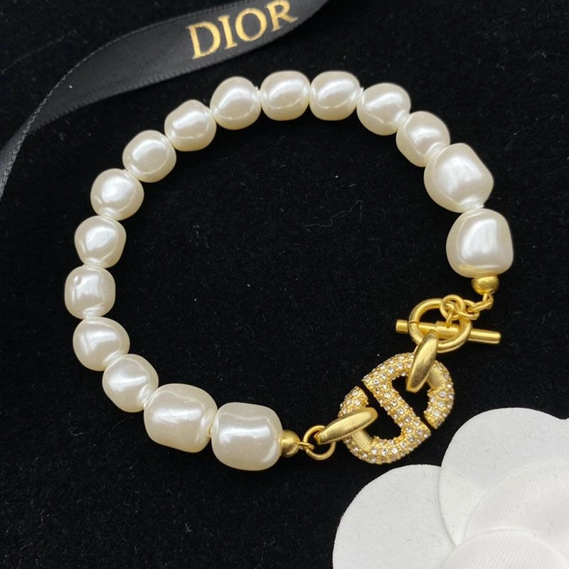 Dior 30 Montaigne Bracelet Metal, White Resin Pearls And White Crystals Gold ModernLook 1744 - Image 3