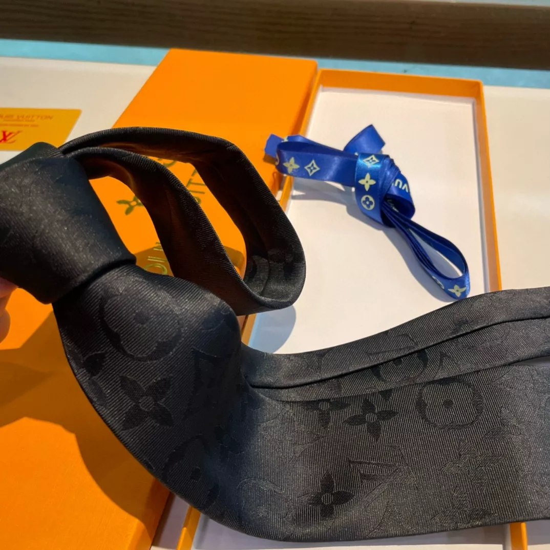 Durable 3207 Louis Vuitton LV Necktie - Image 5